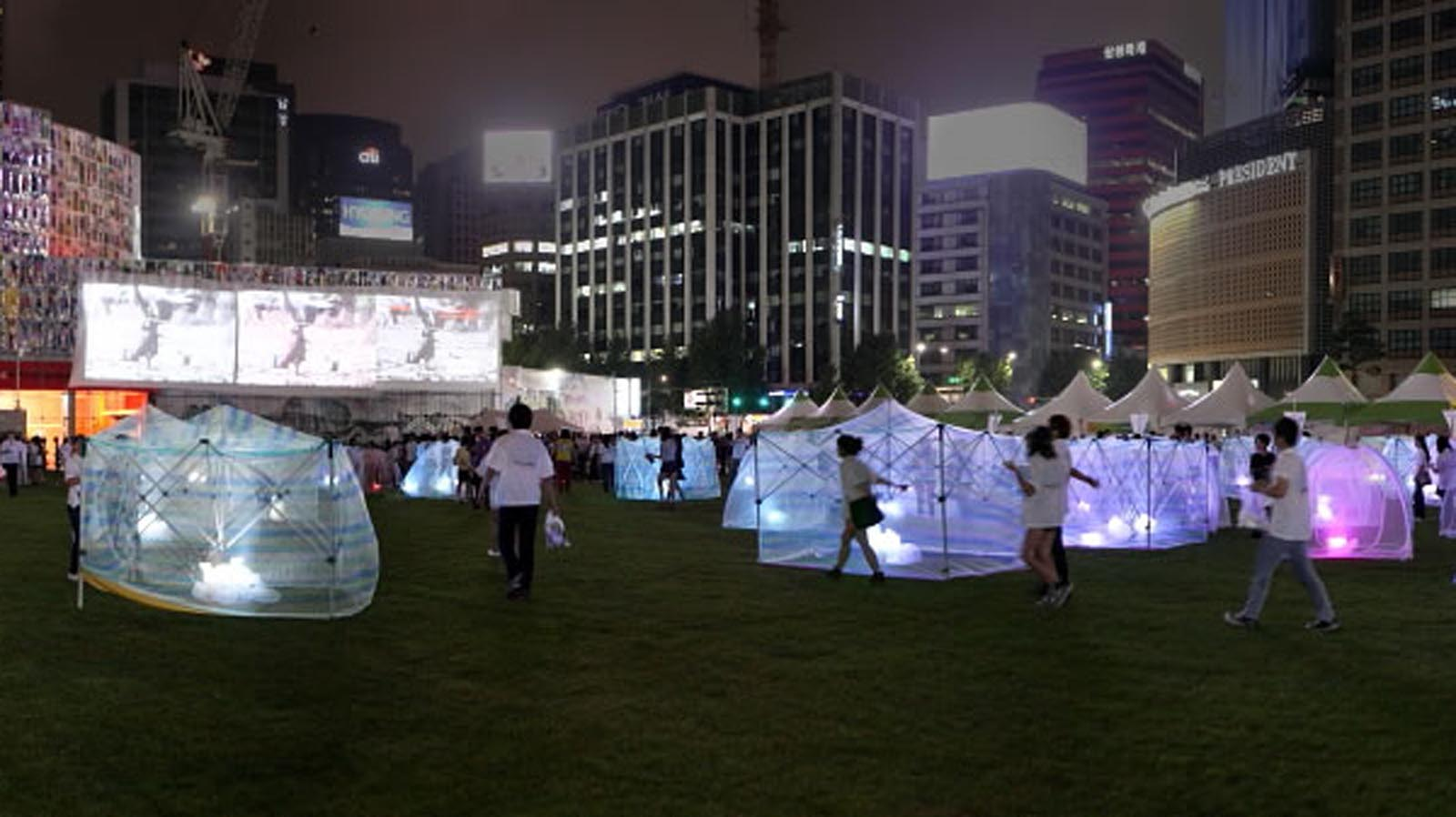 Nets Go at Seoul Plaza